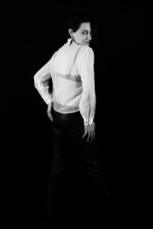 Laura Glenn - Playing with darkness