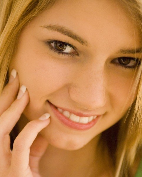 Amanda Swetmon - headshot 2