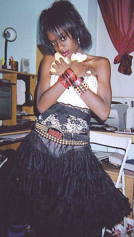 Neenee Assembly - Self Shots