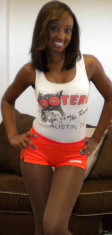 Demi Norwood - Hooters