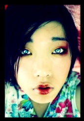 Yumi - Geisha Doll