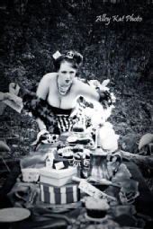 ShawnaBonna - The QUEEN of Hearts of Alice in Wonderland!