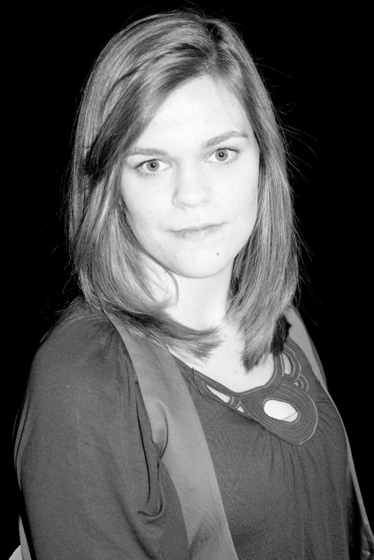 Allison Walker - Headshot 1