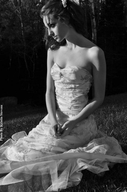 Nikita Nicole - The Photog Described Me as a Pixie