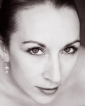 Ros - 'The Look' Gloucester