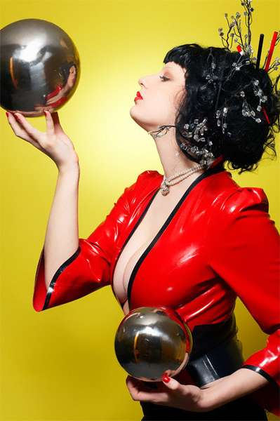 Hellen - Harlot Rouge