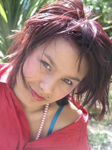 Jenni - red