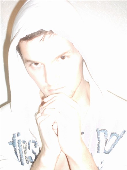 Tyler Earle - Home Shot2