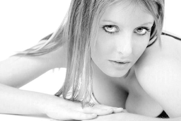 Vicky Fitton - Headshot B&W