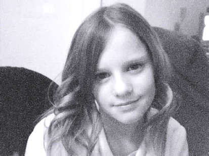 Mel - [x] Smiles [x]