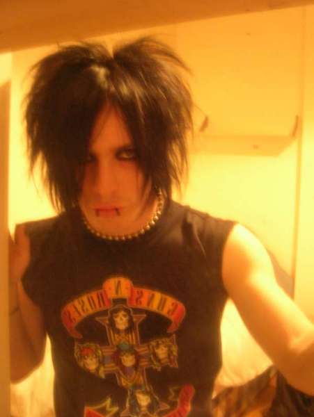 dead star narcotic - G'N'F'N'R!