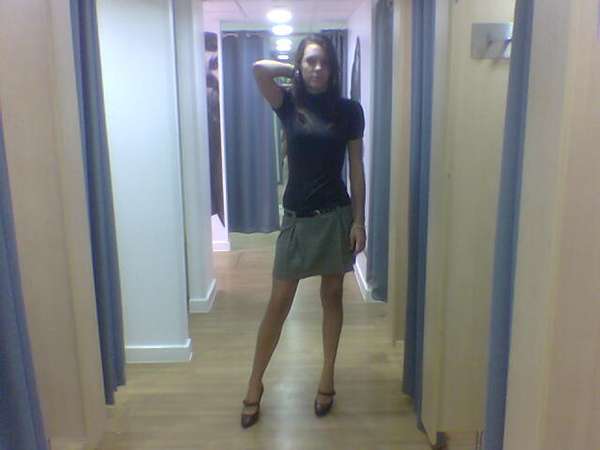 Nikki - full body shot