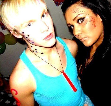Robbie - Me at a neon party