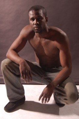 Lionel - STRIKE A POSE