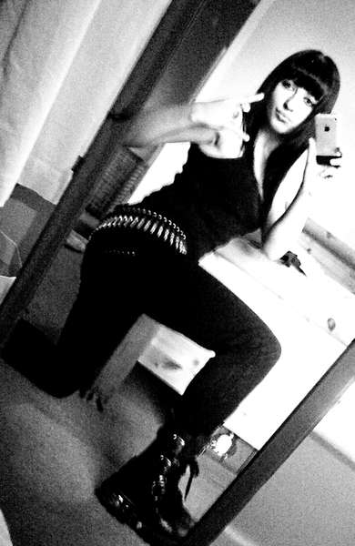 BlackMetalQueen - Me