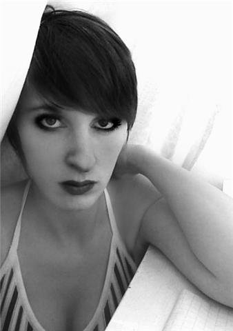 Liamaxx - Black and White