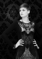 Naomi-Carmen - Professional Portfolio snap