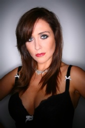 Caroline - head shot