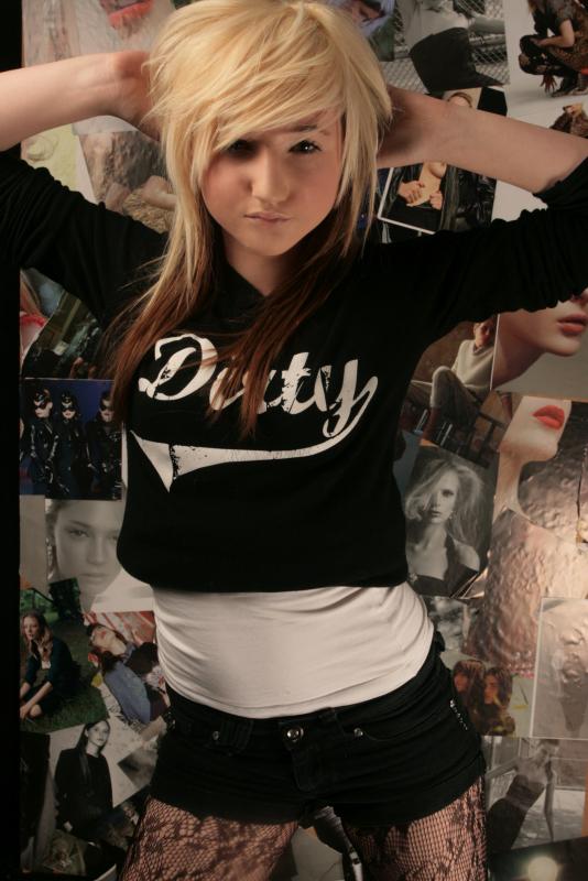 Alice Green - Dirty Shirty Clothing