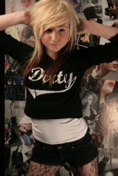 Alice Green - Dirty Shirty Clothing
