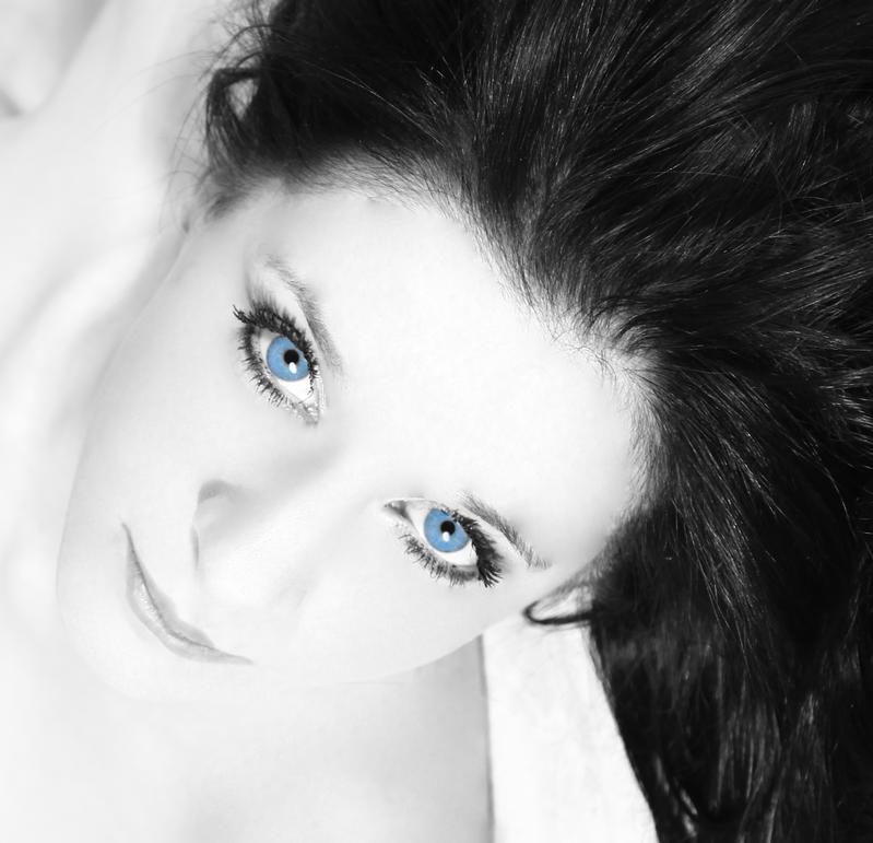 LEXY - face shot