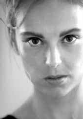 ewuna - portrait