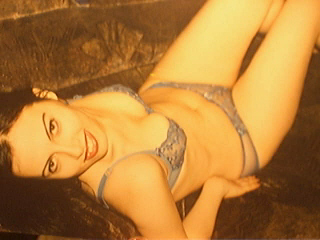 vicky - -