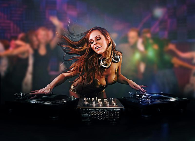 Carmen Kees - dj