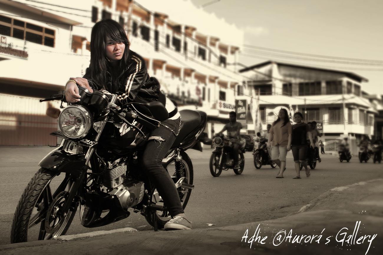 tira - with motorcycle