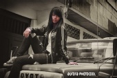 tira - on truck