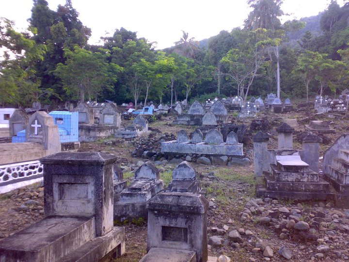 jujul - makam tua belanda di palopo