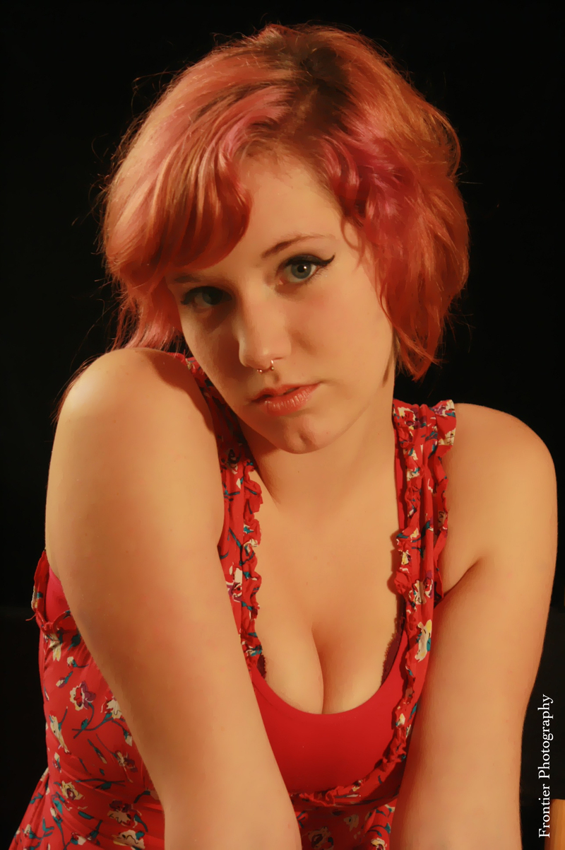 Frontier Photography - Jessica