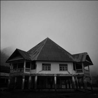 ibraaw - Old building at Ruteng, Flores