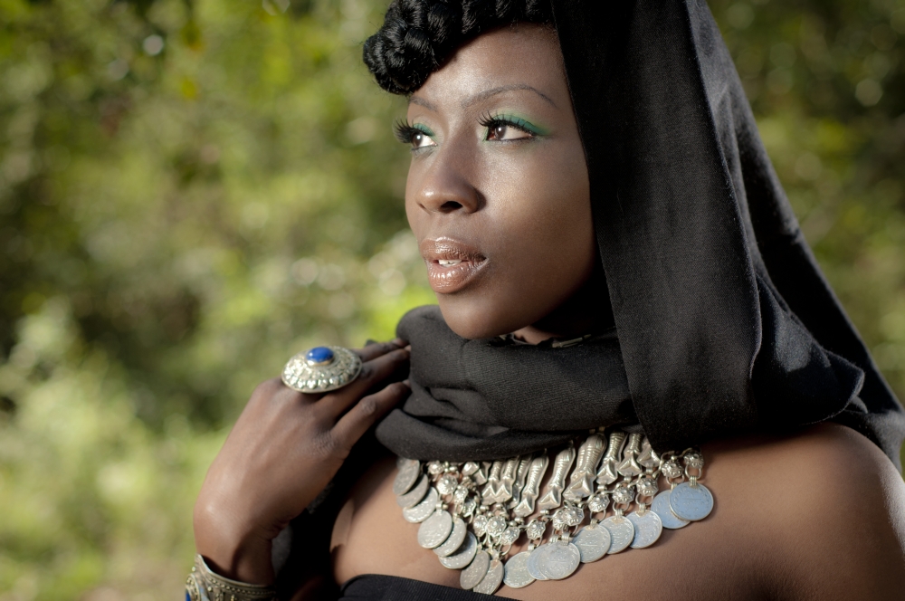 Edy Cleveland - Tribal Beauty