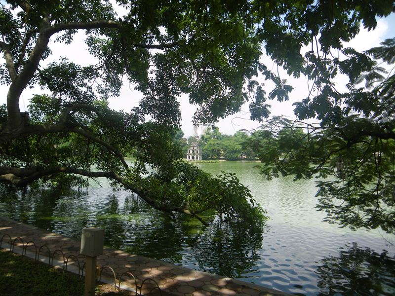 Anna Thao - Hoan Kiem Lake, Hanoi Old Quarter