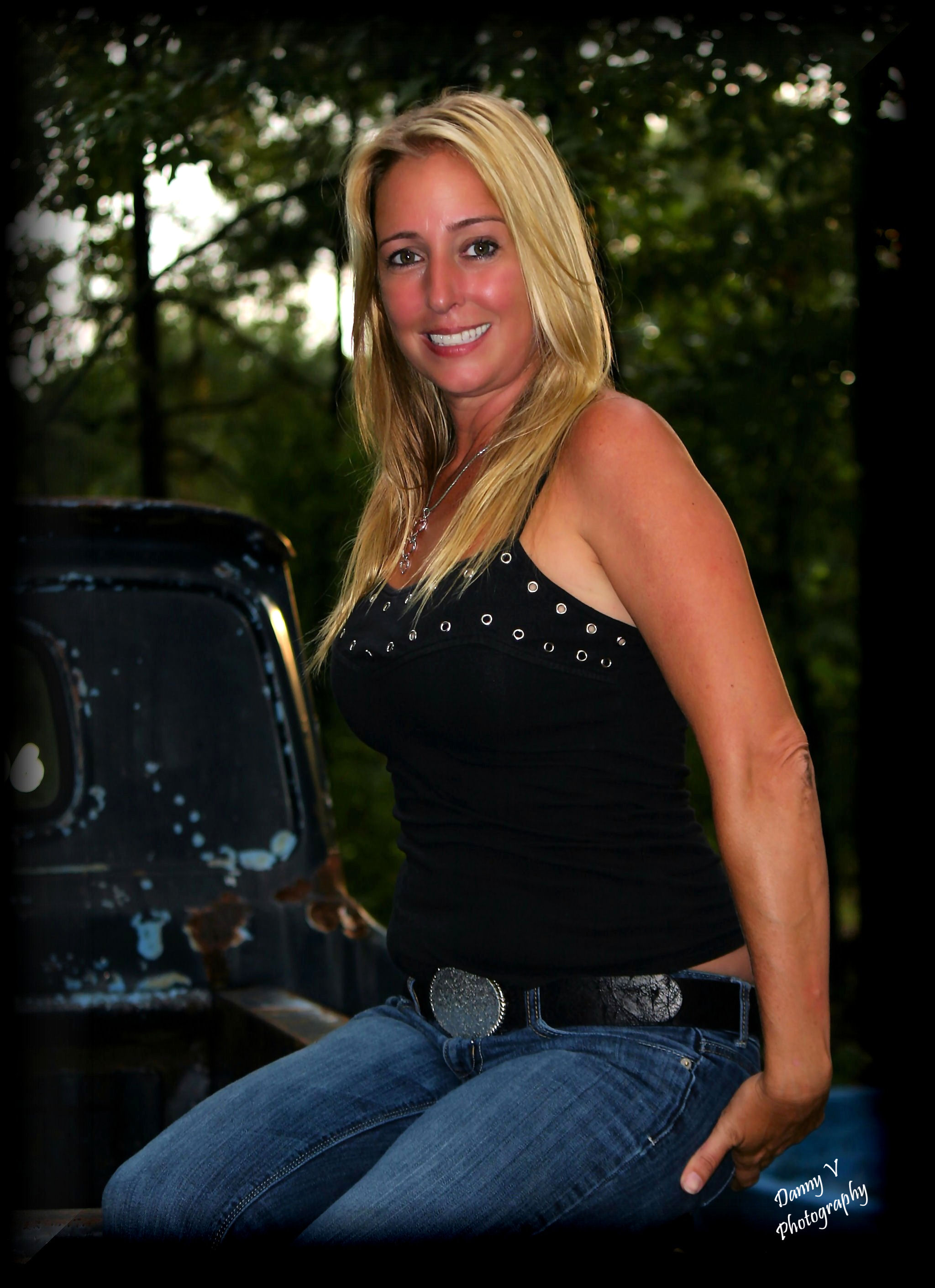 Daniel Varga - Country Girl 5