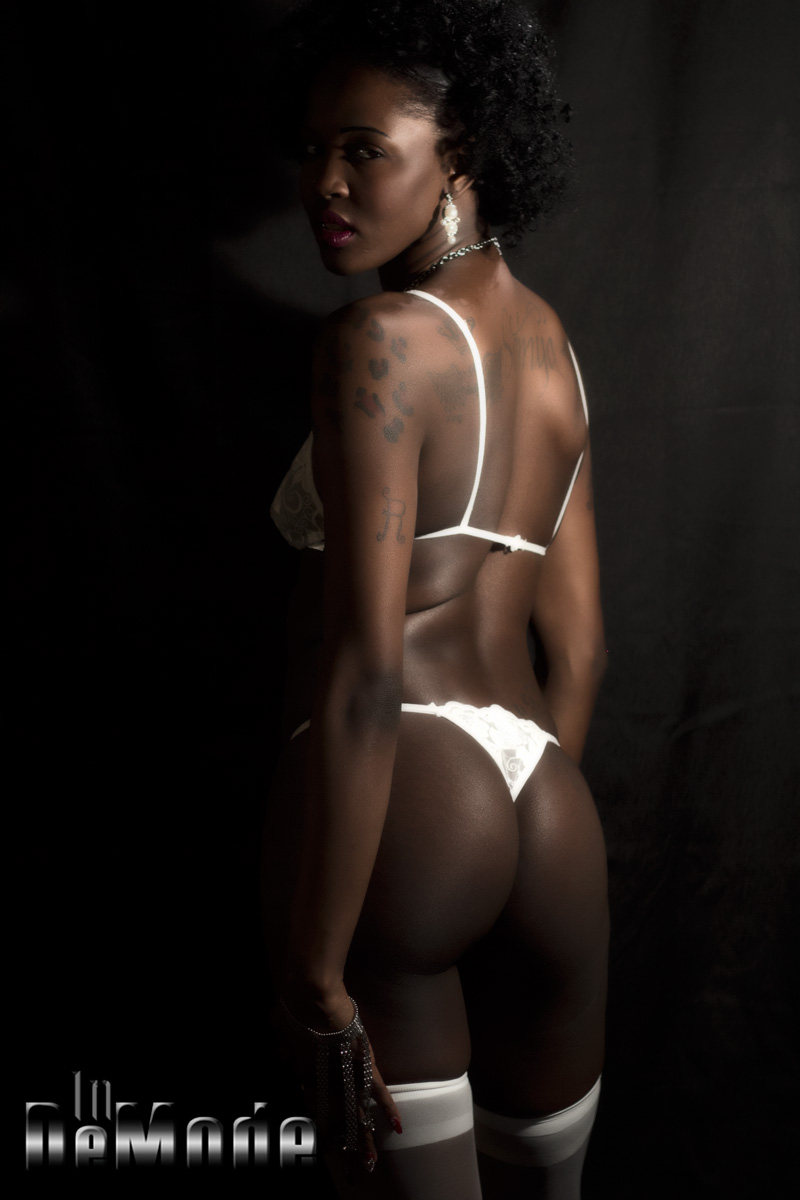 InDeMode - Pretty Lily