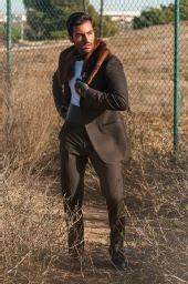 Gupiie Clothing - Francisco Solana