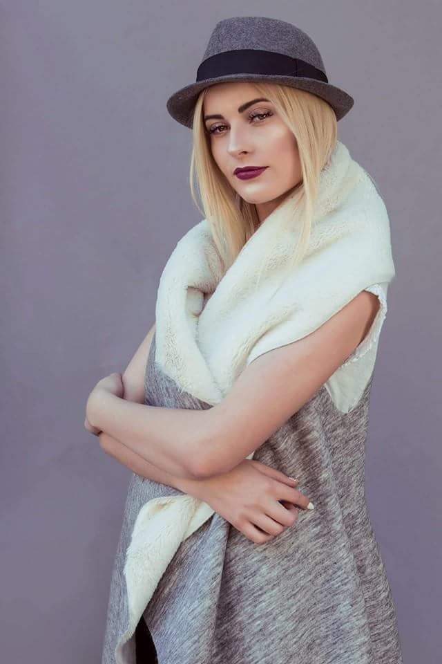 Agata Make-up